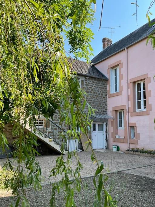 Les Maisons D'Aure: Le Studio Putanges Esterno foto